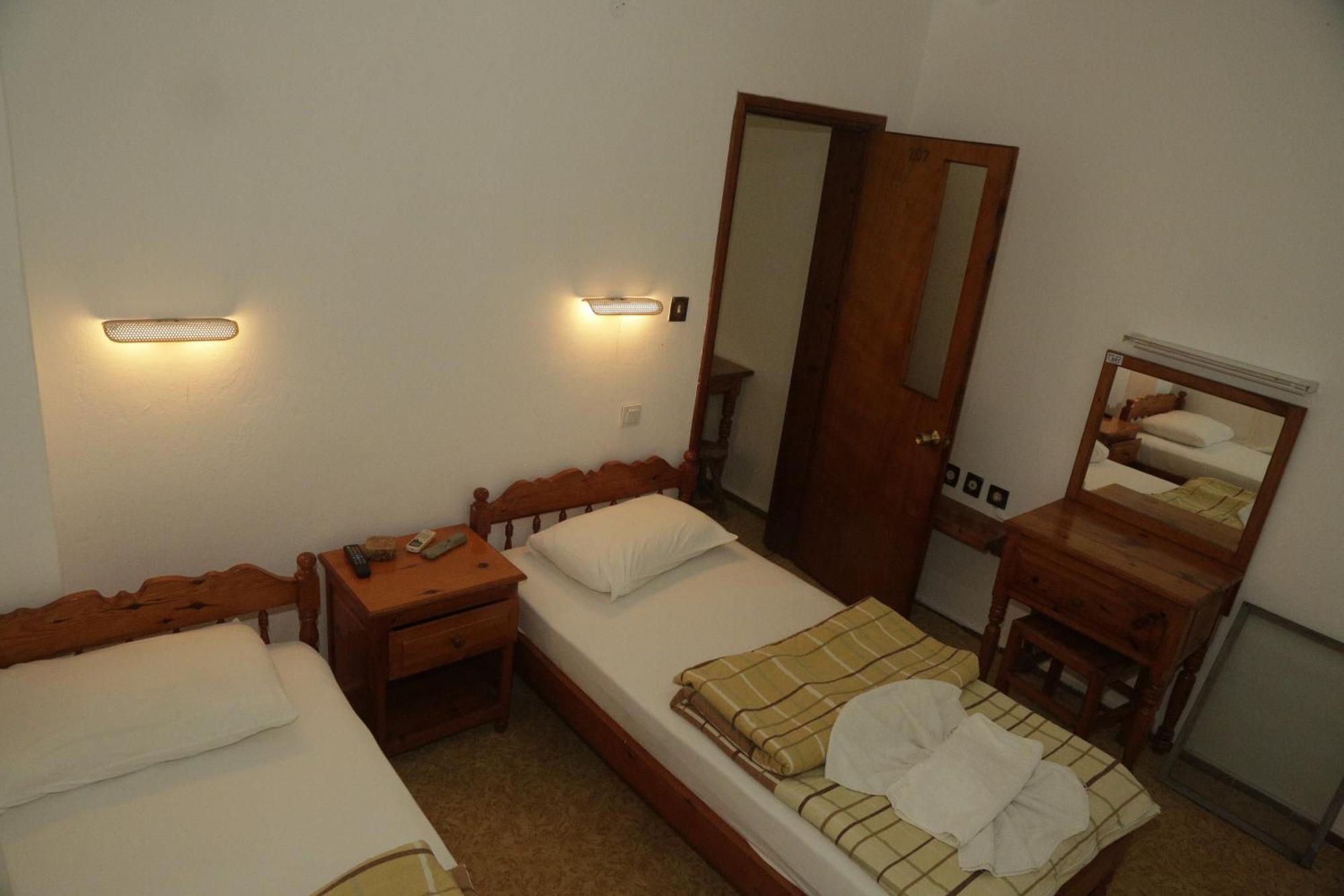 Murat Hotel 뎀레 외부 사진